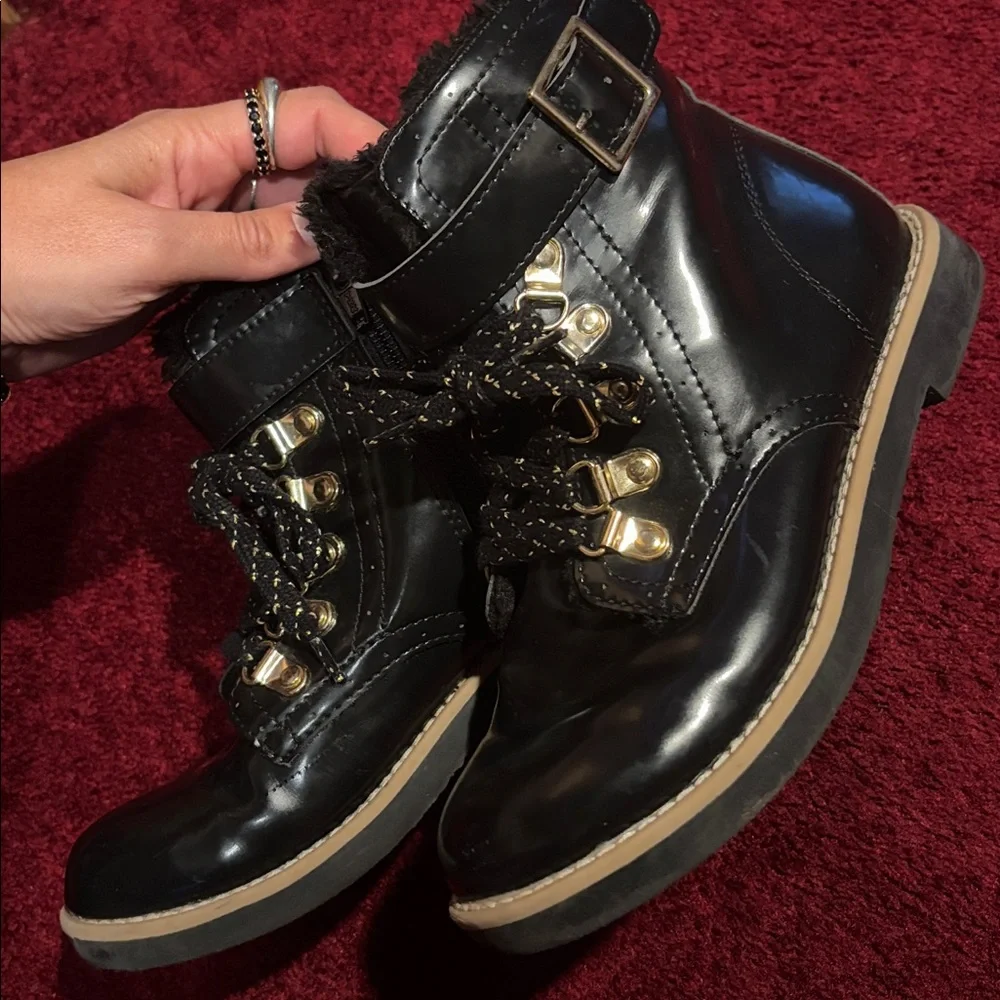 Zara girls tie up faux fur lined patent leather boots eu 34 us 2